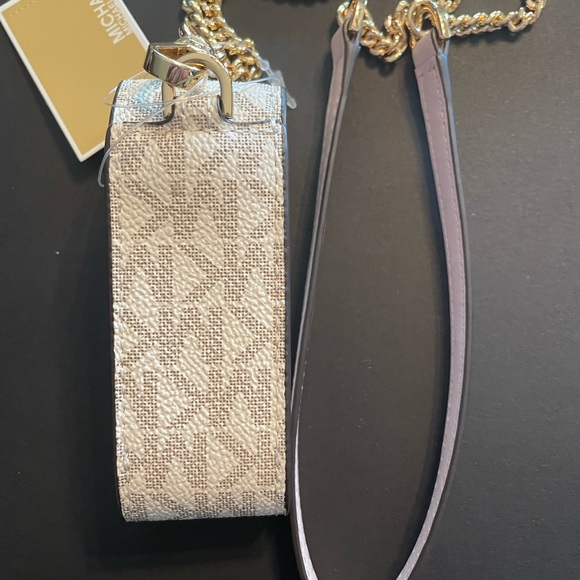 NWT Michael Kors lipstick/chapstick case - Picture 3 of 3